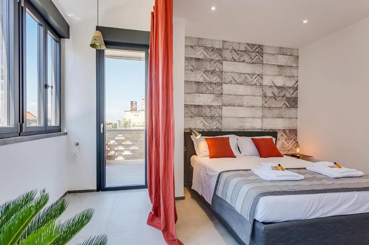 Rome As You Feel - Vatican Studio With Terrace Apartment